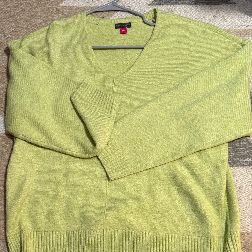 Vince Camuto Bright Lime Green V-Neck Pullover Sweater